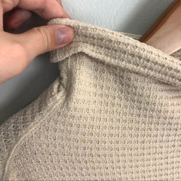 We The Free For Free People Beige Kitty Knit Thermal Size Medium - Picture 12 of 16